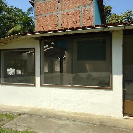 Chale No Jardim Ar Condicionado Pereque Acu Villa Ubatuba Eksteriør billede